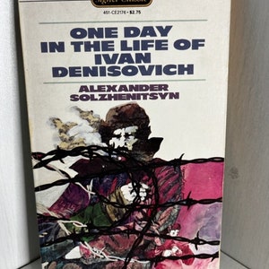 One Day in the Life of Ivan Denisovich by Alexander Solzhenitsyn - Vintage Classic Book