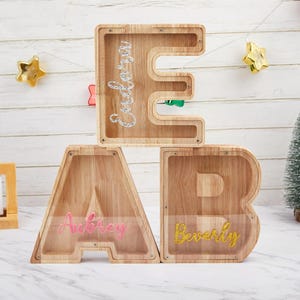 Cofrinho com letras personalizado, cofrinho personalizado com nome, cofrinho infantil, cofrinho infantil, cofrinho com letras.