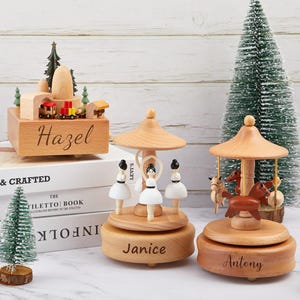 Caja de música de carrusel de recuerdo tallada personalizada, caja de música con nombre tallado, caja de música de madera personalizada hecha a mano, caja de música de Papá Noel, regalo de Navidad