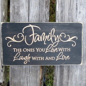 family sign,housewarming gift,wedding gift,wood sign,family,wooden family sign,wall decor,home decor,wooden sign,farmhouse sign,rustic sign