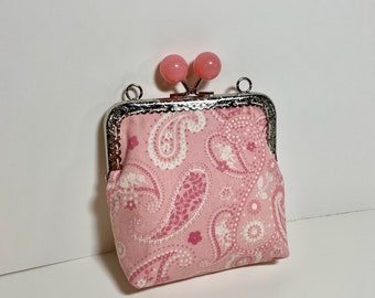 Kisslock Pink Ball Coin Purse in Pink Paisley