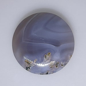 Round Moss Agate cabochon, banding in the dove gray colors, 56.04 carats                  003-17-033