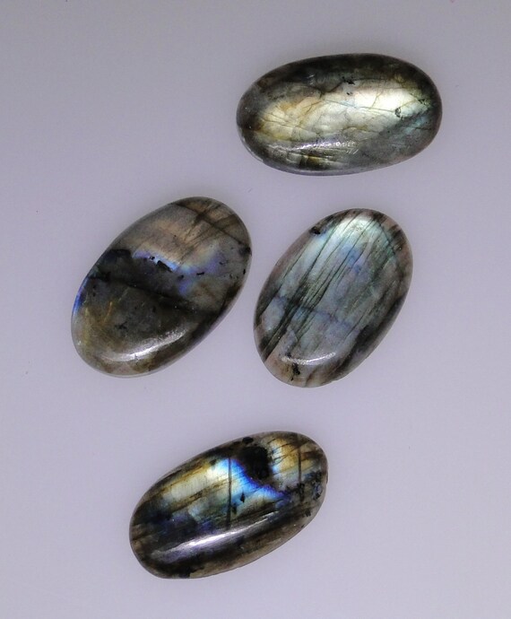lower dome 49.46 cts 043-10-237 execellent mostly gold color flash Labradorite oval cab