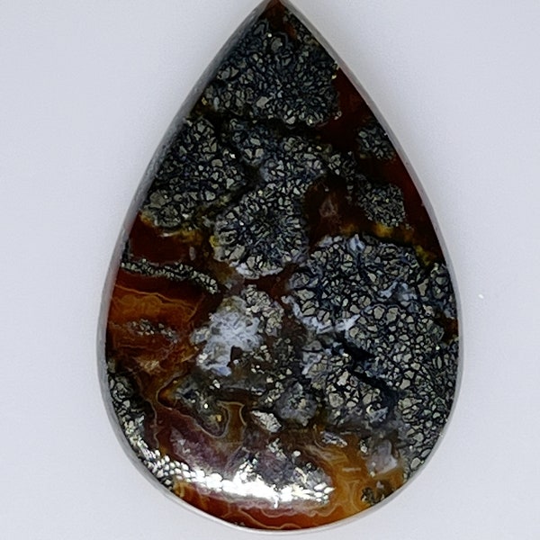 Agate with Malachite Pear or Teardrop cabochon, rich brown with metallic plumes, 59.68 carats      005-13-054