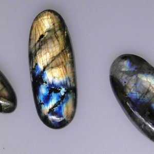 3 Labradorite oval cabochons, multi color flashes, 100.51 carats total     051-10-013