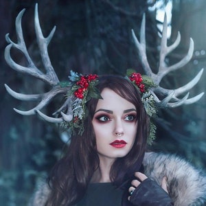 20 Point Antler Fantasy Foliage Headpiece