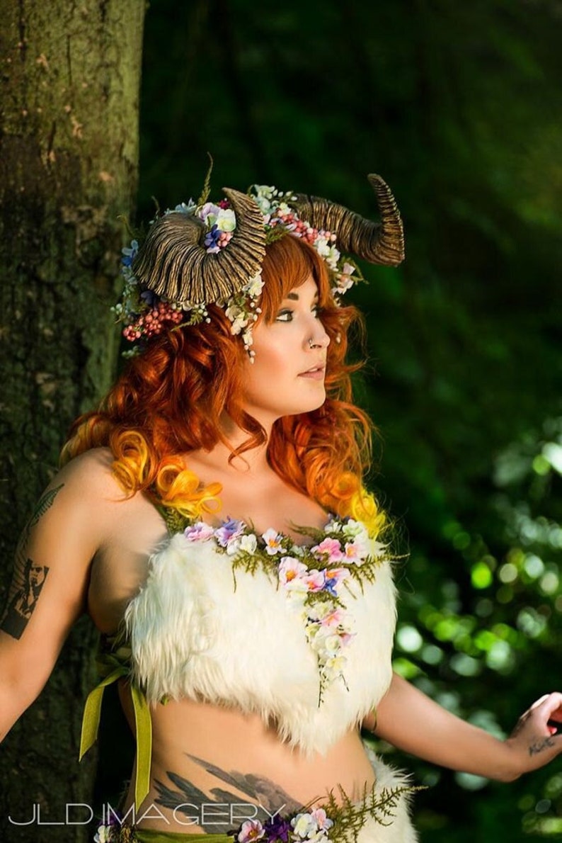 Maenad Horned Flower & Foliage Headpiece image 1