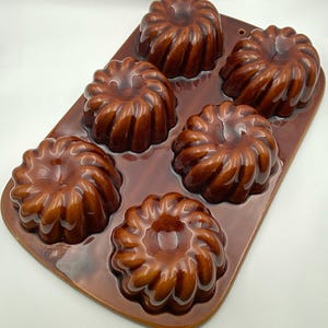 Ceramic Bundt cake pan, glazed pudding mold, vintage cake pan for 6 Bundt cakes, muffins, and Pfitzauf cakes