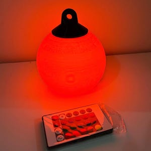 Boya luminosa de 6 pulgadas con luz nocturna LED USB y control remoto.
