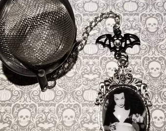 Vampira Tea ball Tea infuser Tea Strainer.