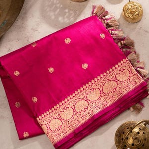 Pure Rani Pink Banarasi Katan Silk Dupatta with Zari Buttas & Floral Kadwa Border | Handwoven | Silk Mark Certified