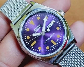 Vintage refurbished Seiko 5 purple color dial men's working wrist watch 37.5mm..unique colour