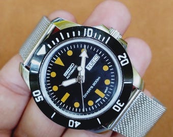 Vintage Seiko 5 Automatic Diver Style Watch, Black Dial 40mm