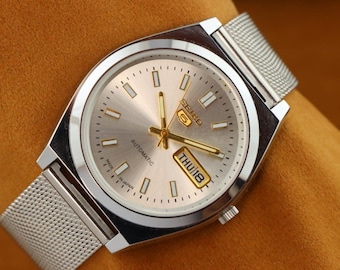 Reloj de pulsera para hombre Seiko 5 plateado, vintage, renovado, esfera increíble, 37,5 mm