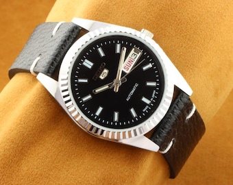 Vintage refurbished Seiko 5 black elegant dial men's working wrist watch 35mm