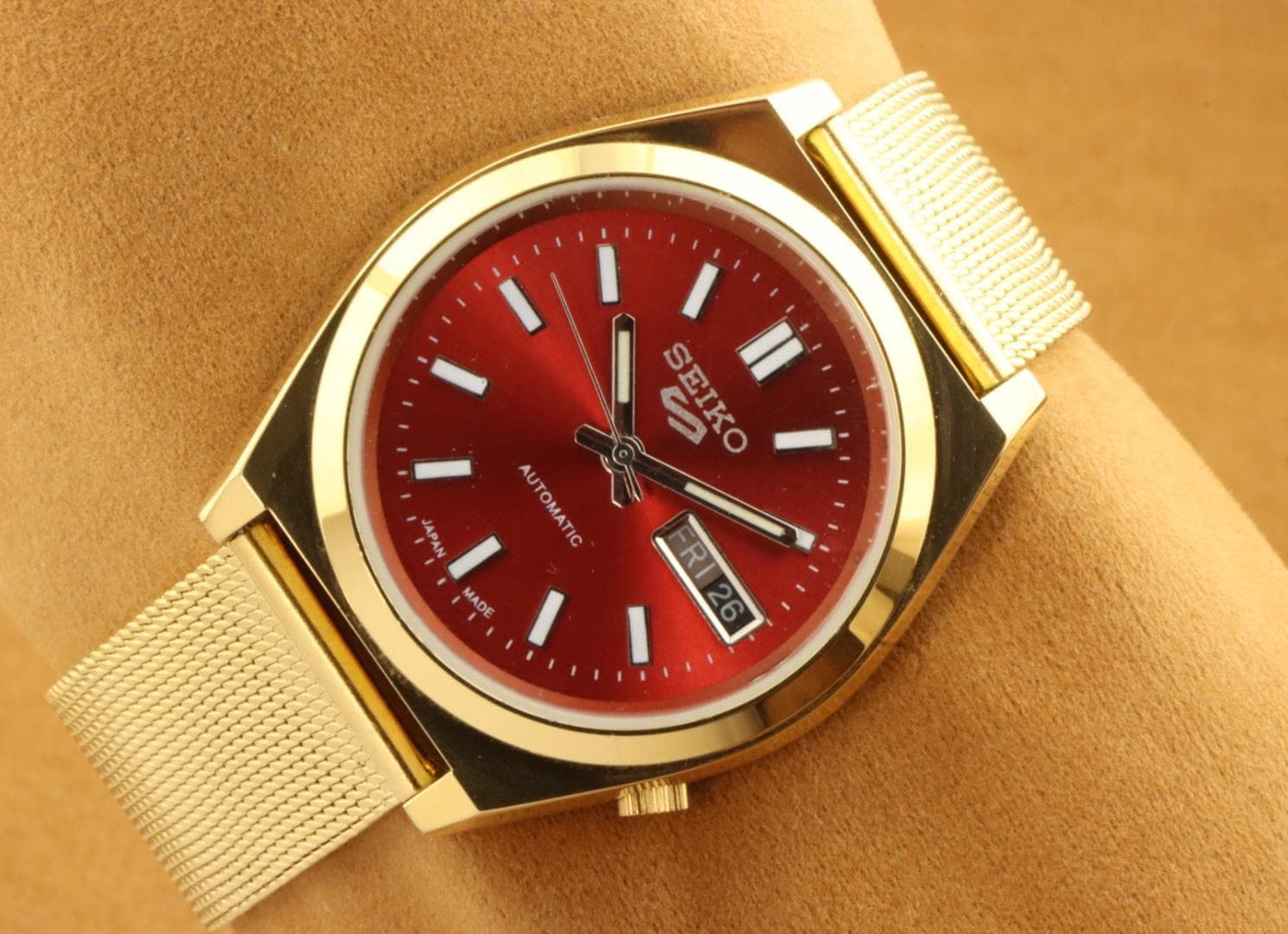 Vintage Refurbished Seiko 5 Golden Red Dial Men's Working Wrist