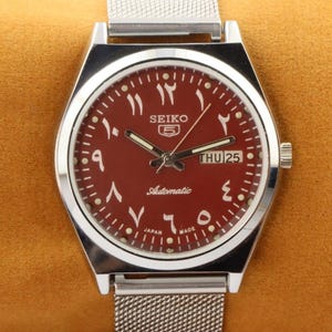 Vintage refurbished Seiko 5 Arabic brown dial men&#39;s working wrist watch 37.5mm.