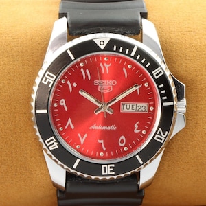 Vintage refurbished Seiko 5 Red arabic dial rotating bezel tool watch men&#39;s working wrist watch 40mm..