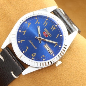 Vintage refurbished Seiko 5 blue arabic elegant dial men&#39;s working wrist watch 35mm..