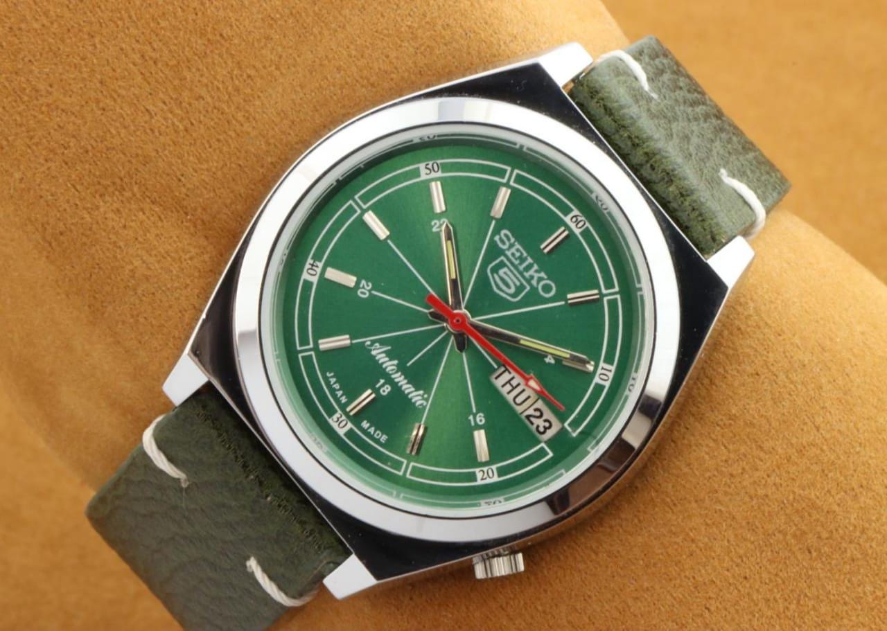 希少 vintage SEIKO harmony ハート型 腕時計 ゴールド 緑 希少 vintage SEIKO harmony ハート型 腕時計 ゴールド 緑