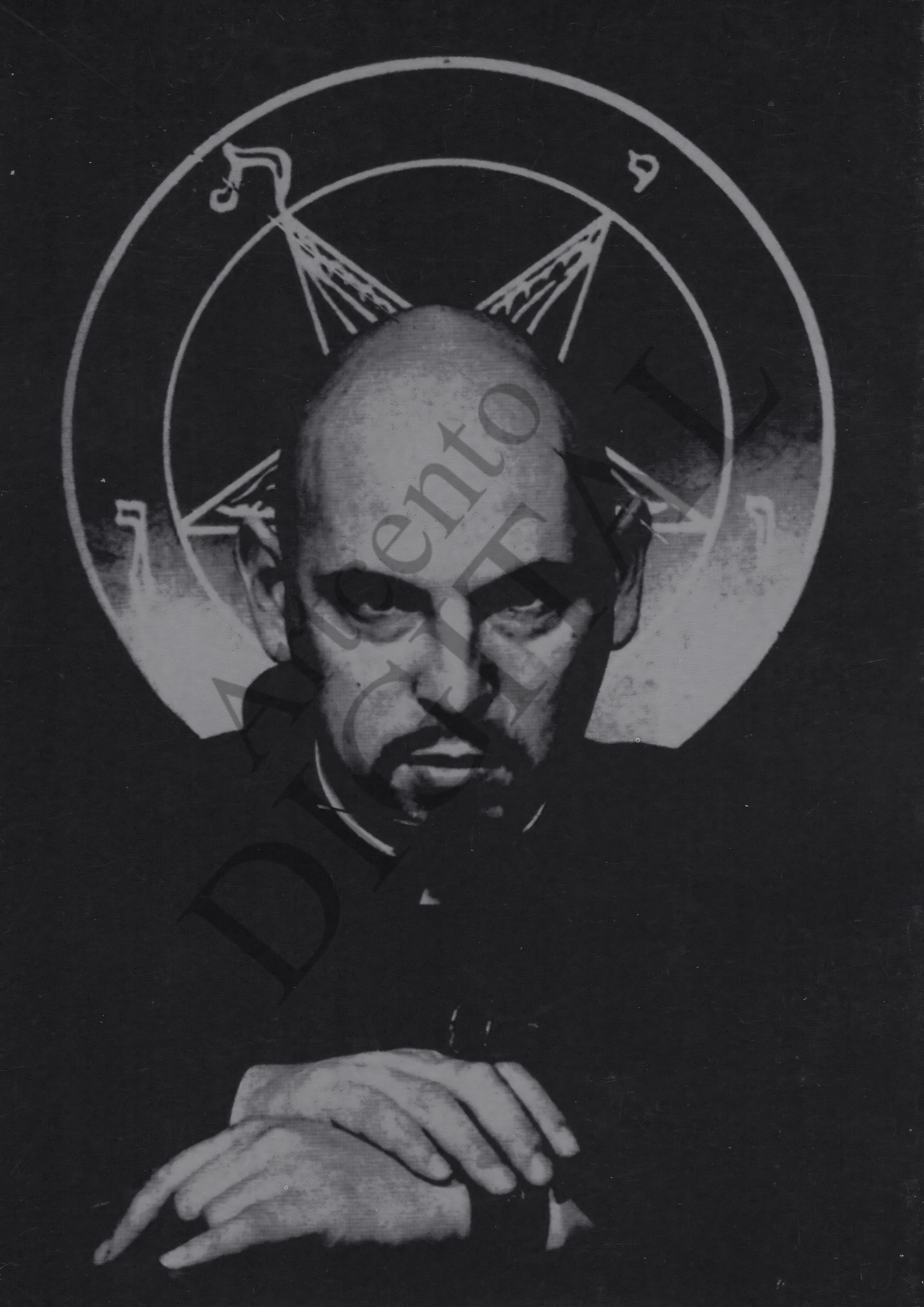 アート・デザイン・音楽 Antonin Kratochvil Incognito Incognito by Above Editioned artwork | Art Collectorz