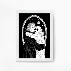 Digitaler Kunstdruck Illustration einer Person, die einen mystischen Geist umarmt, sternenklarer Nachthimmel, Vollmond, schwarzweiße Kunst, Wohndekor in 23 Größen