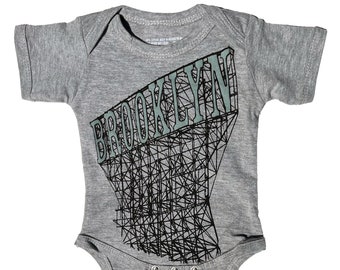 Baby Brooklyn Onesie Manga Corta en Gris Jaspeado