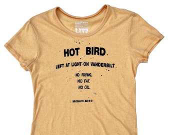 Camiseta HOT BIRD para Mujer en Amarillo Vintage