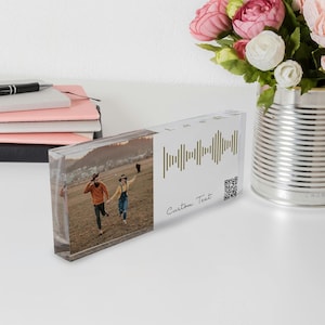 Customized Sound Wave Art, Voice Recording Gift, Song Plaque Custom, With QR Code, Custom Photo Soundwave Art .Soundwave Art,Soundwave Print