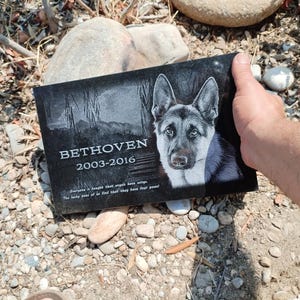 Custom Pet Memorial Stone - Personalized Pet Grave Marker, Memorial Plaque, Dog & Cat Headstone, Pet Remembrance Plaque with Engraving
