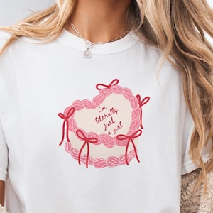 Ich bin nur ein Mädchen T-Shirt Ich bin buchstäblich nur ein Mädchen T-Shirt Y2K Viral TikTok Top TikTok Meme Geschenk TikTok Zitat Lustiges Girly T-Shirt Preppy