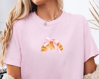 Croissant T-shirt  A cute t-shirt with French pastries Retro t-shirt for bread lovers t-shirt Trendy Breakfast Club Pastry Lover Baker Gift