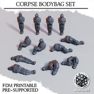 Könnte beinhalten: Ein Set grauer, FDM-druckbarer Leichensäcke in verschiedenen Posen. Das Set enthält stehende, sitzende und liegende Figuren. Der Text "CORPSE BODYBAG SET" und "FDM PRINTABLE PRE-SUPPORTED" sind oben und unten im Bild zu sehen.