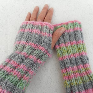 KNITTING PATTERN/ FIRESIDE/ Super Easy Glove Pattern Mens Womens Gloves/Handknit Fingerless Glove Pattern/Womans Striped Glove Girls Gloves