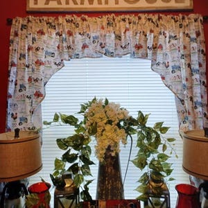 Farmhouse Lover Curtains: Pigs, Cows, Chickens, Tractor Print with Tiebacks bild 16