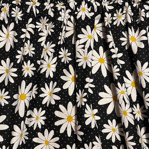 Black & White Daisy  Valance Valance, 43”W x 14/15&quot;L,  Window Curtain