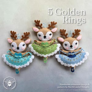 12 giorni di Natale Felt Ornament Designs: 5 anelli dorati