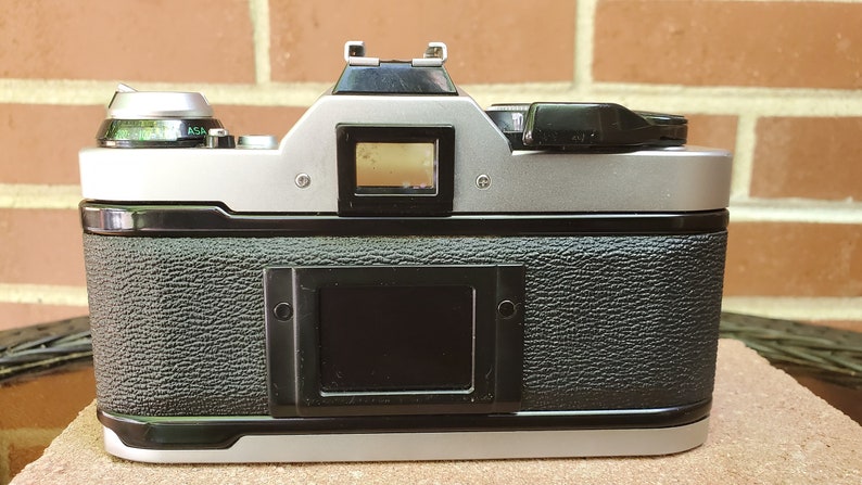 Vintage Canon AE-1 Program 35mm film Camera image 4