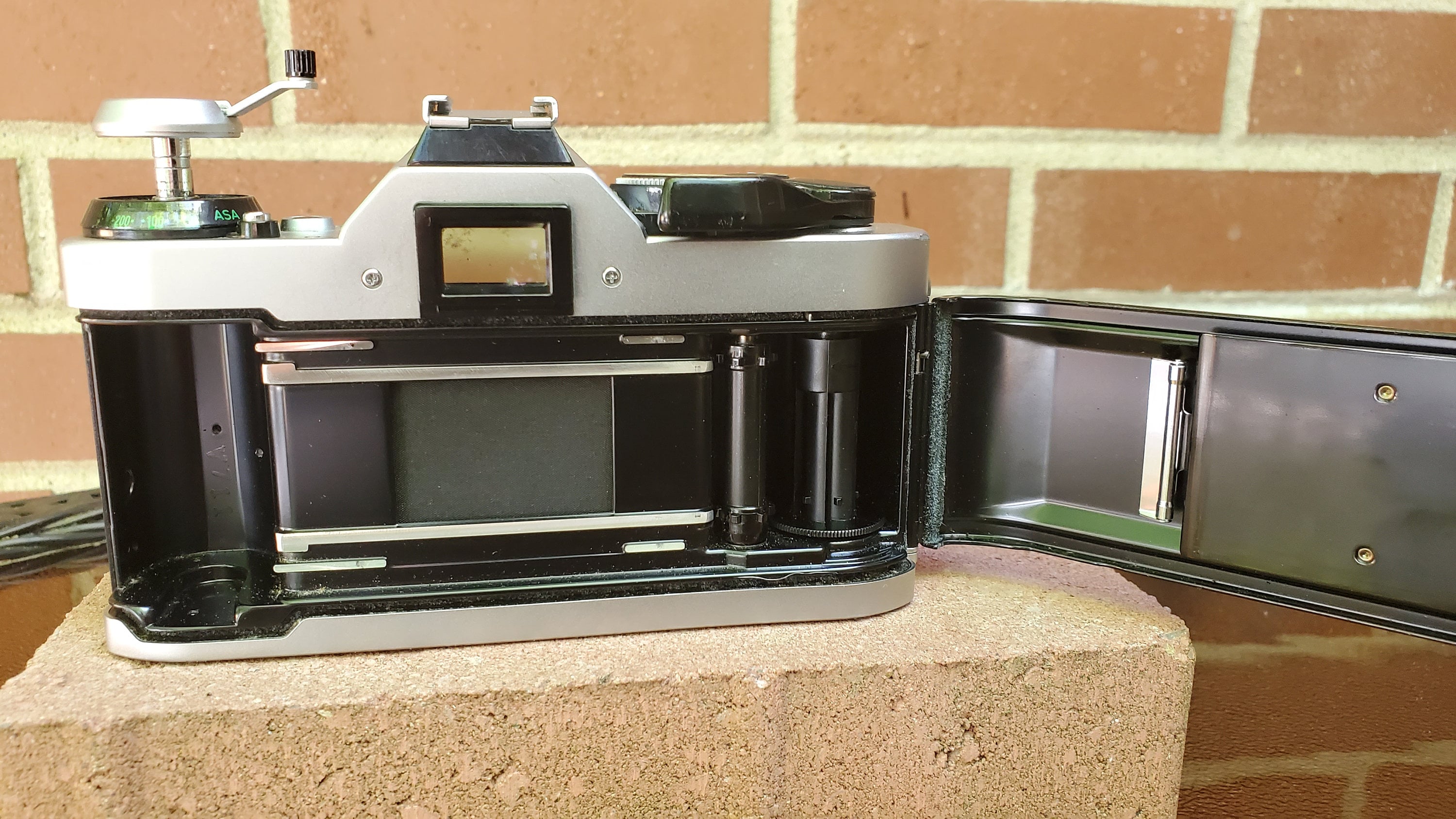 Vintage Canon AE-1 Program 35mm Film Camera - Etsy Vintage Canon AE-1 Program 35mm Film Camera - Etsy