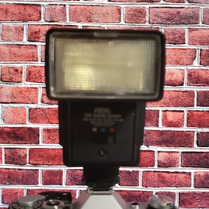 Focal DT-5000 Zoom Hot Shoe Flash