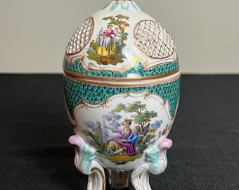 rare Meissen censer from designer cont markleni in 1774