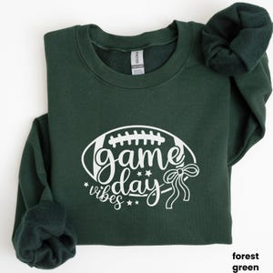 Sweatshirt Game Day Vibes, voetbalstrik ronde hals, schattig sportshirt, trui voetbalmoeder, outfit achterklep, cheerleadercadeau, U447