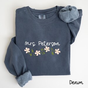 Aangepaste lerarensweater, shirt lerarenteam, gepersonaliseerd schoolt-shirt, aangepaste naam leraar cadeau, cadeau leraar, terug naar school T-shirt, S057