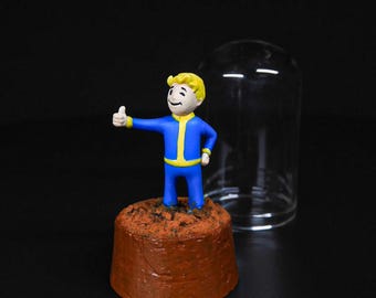 Handbemalte Vault Boy Harzstatue in Glaskuppel: 3D Gedruckt Fallout Fan Art Sammlerstück