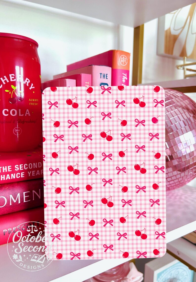 Reversible Kindle Case Insert, Birthday Month Pink Coquette & Cherry Bow Gingham immagine 5
