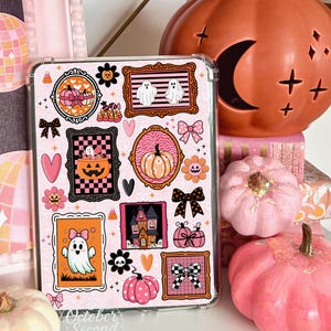 Reversible Kindle Case Insert, Haunted Dollhouse Pink Halloween Collage and Lace Pumpkin Bild 5