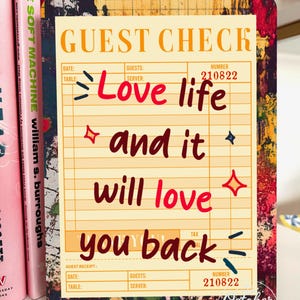 Reversible Kindle Case Insert, Eclectic Bookish Travel Collage & Abstract Brushstroke afbeelding 3