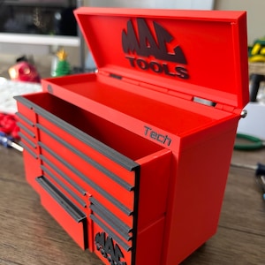 3D Printed Mini “MAC” Toolbox Business Card Holder