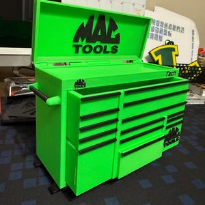 3D Printed Mini “MAC” Toolbox Business Card Holder