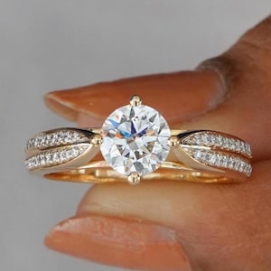1.70 CT Solitaire Diamond Engagement Ring IGI Certified Round Cut Lab Grown Diamond Ring Prong Diamond Wedding Ring Propose Ring For Women